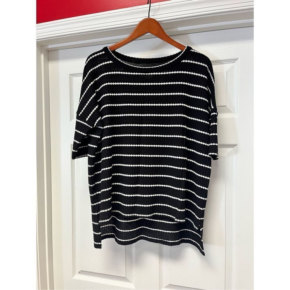 CHASOR Black & White Striped Textured Short Batwing Sleeve Sweater sz M EUC